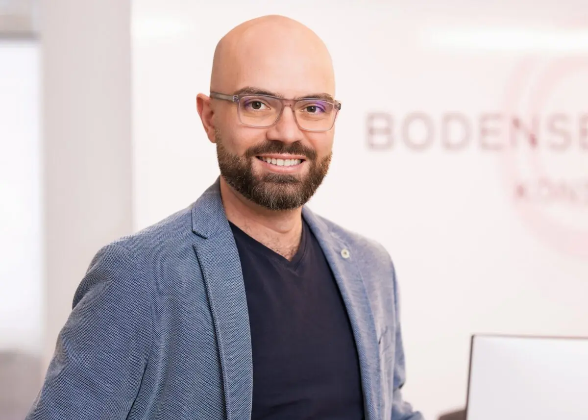 Nadim Mounajed, Fachzahnarzt für Oralchirurgie
