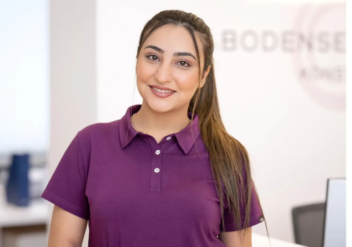 Leandra, Auszubildende ZFA
